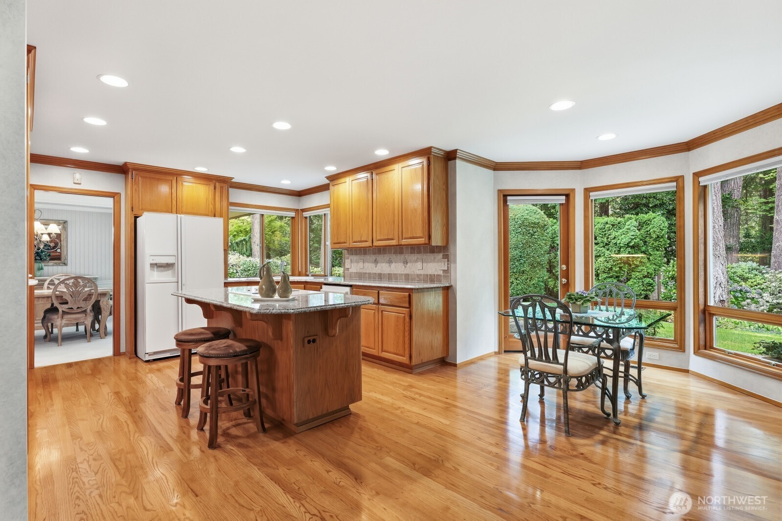 property viewer photo 13