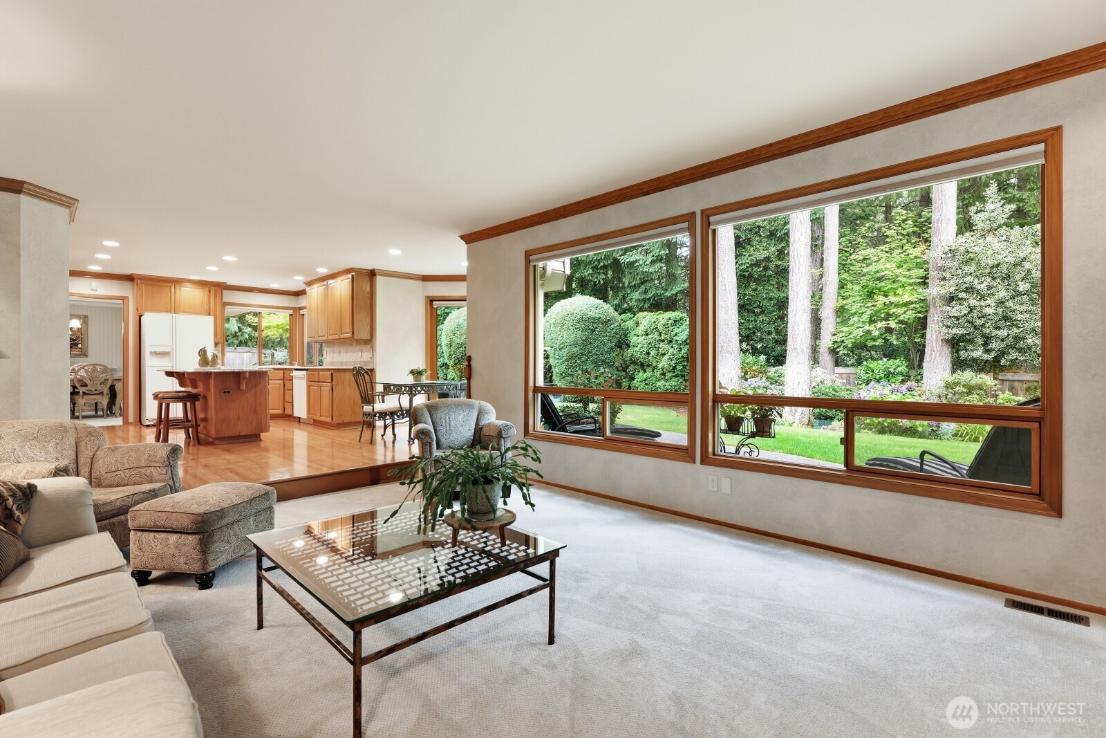 property viewer photo 15