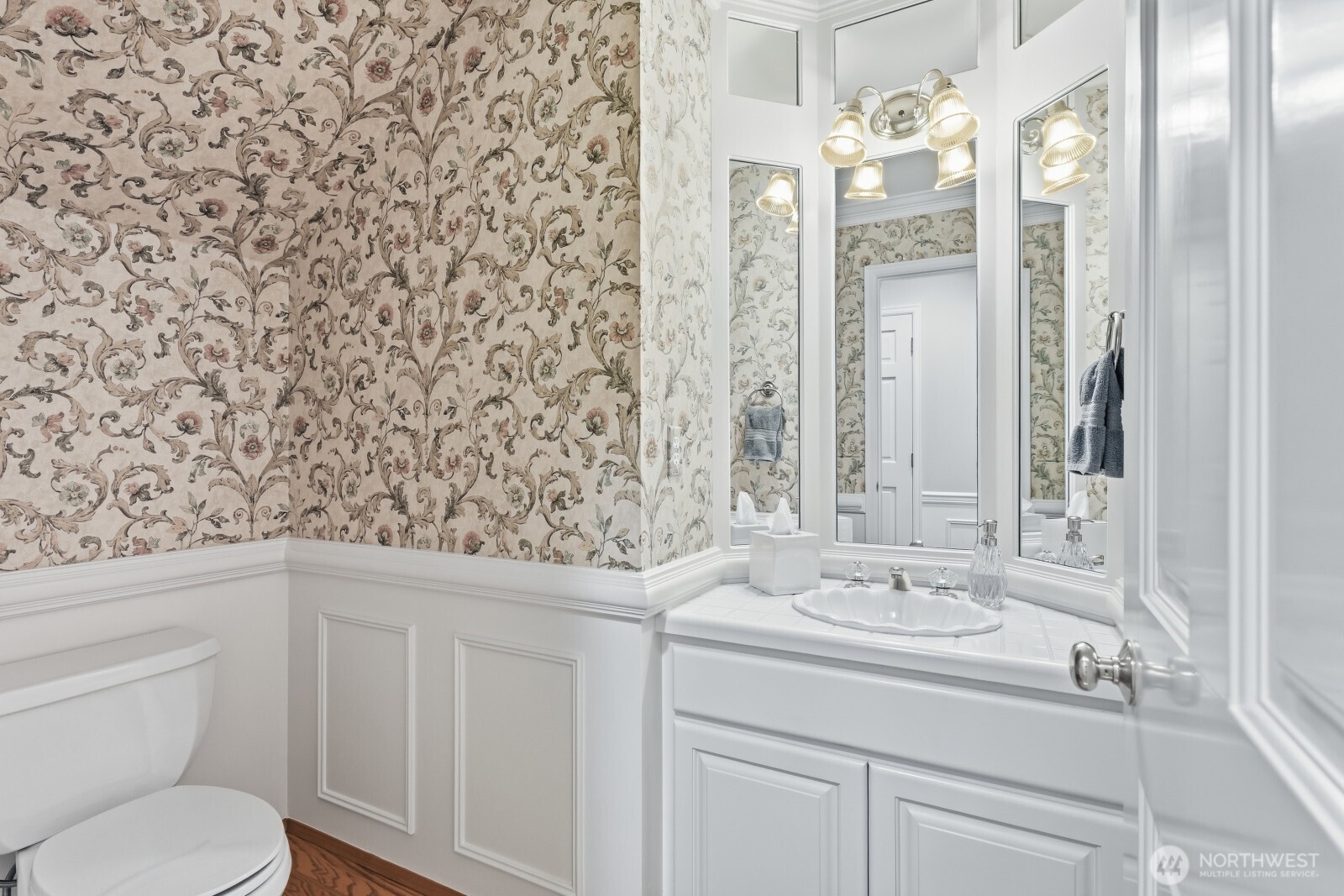 property viewer photo 18