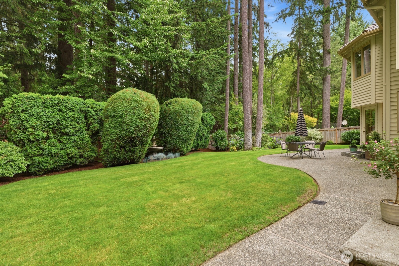 property viewer photo 32