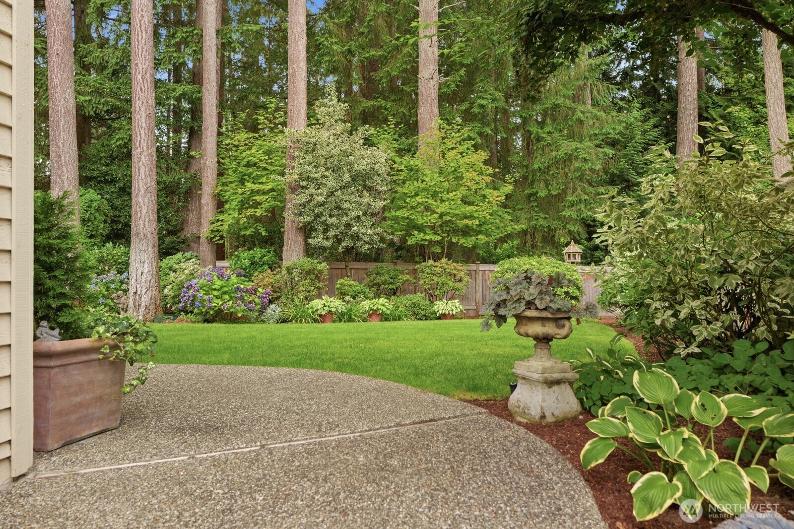 property viewer photo 33