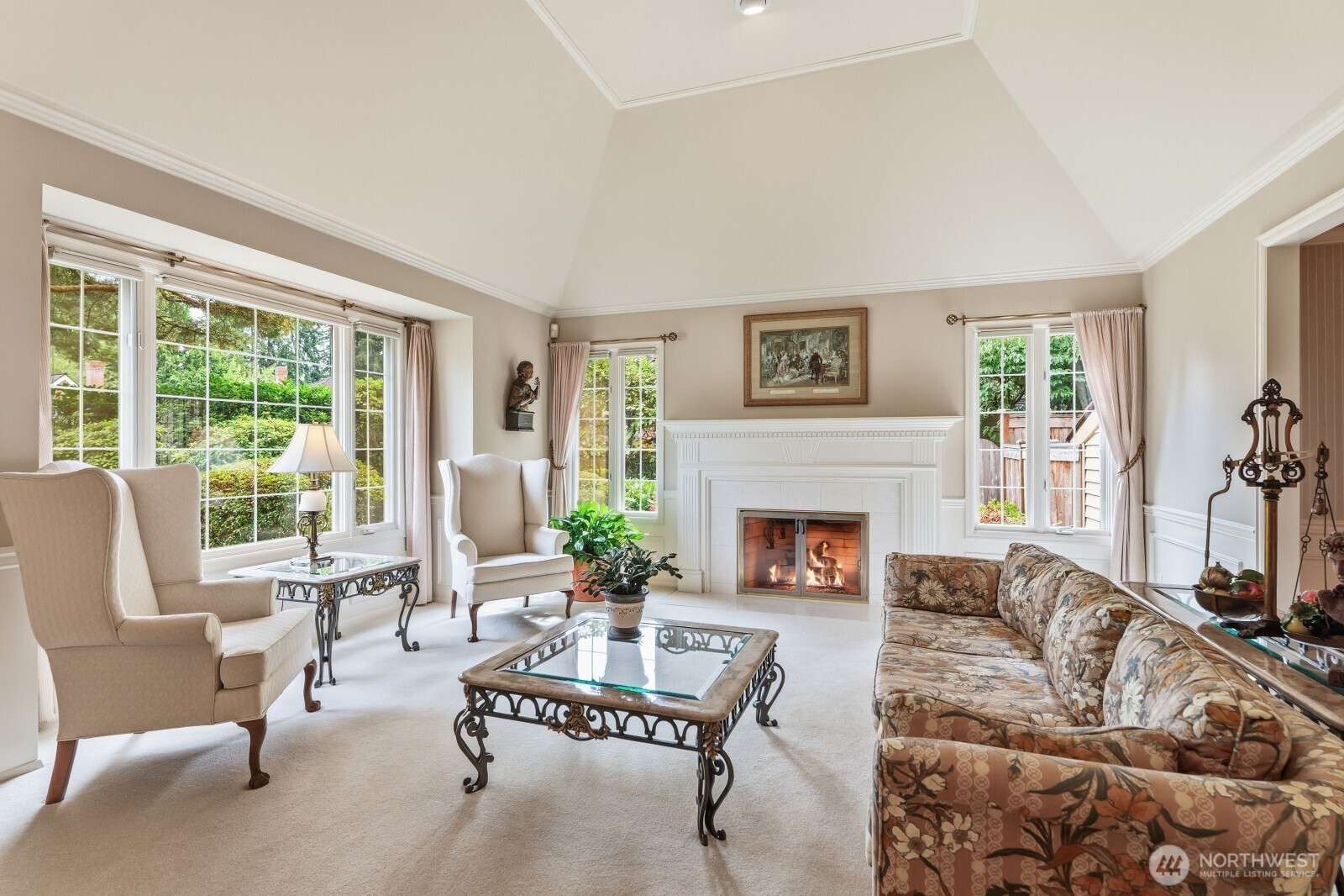 property viewer photo 6