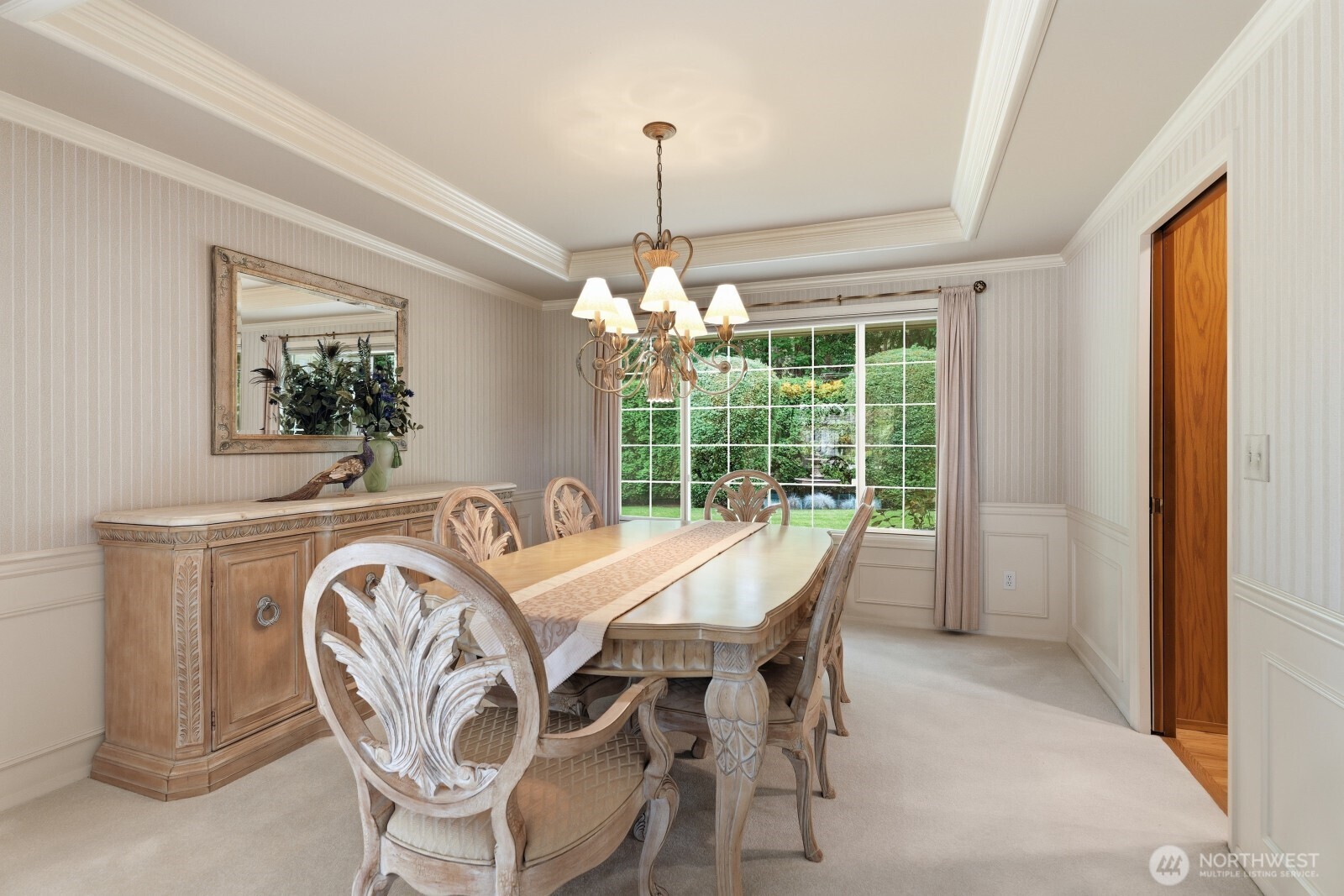 property viewer photo 8