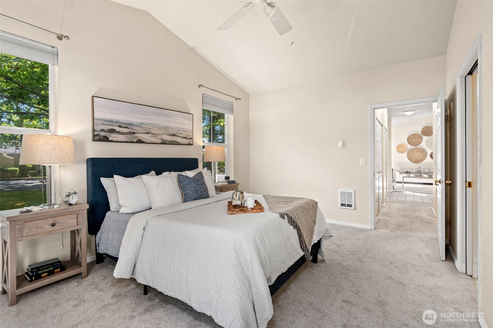 property viewer photo 12