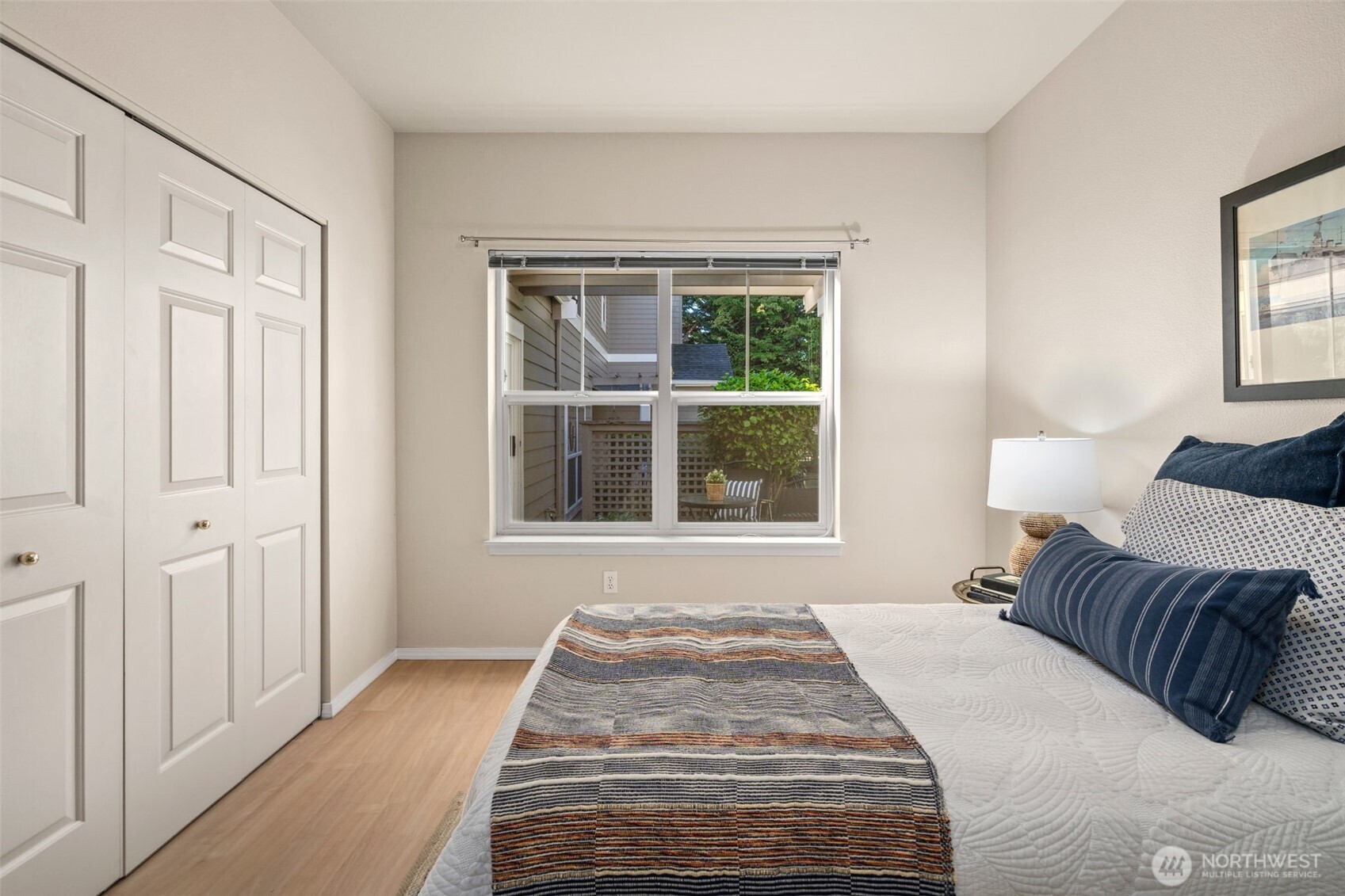 property viewer photo 16