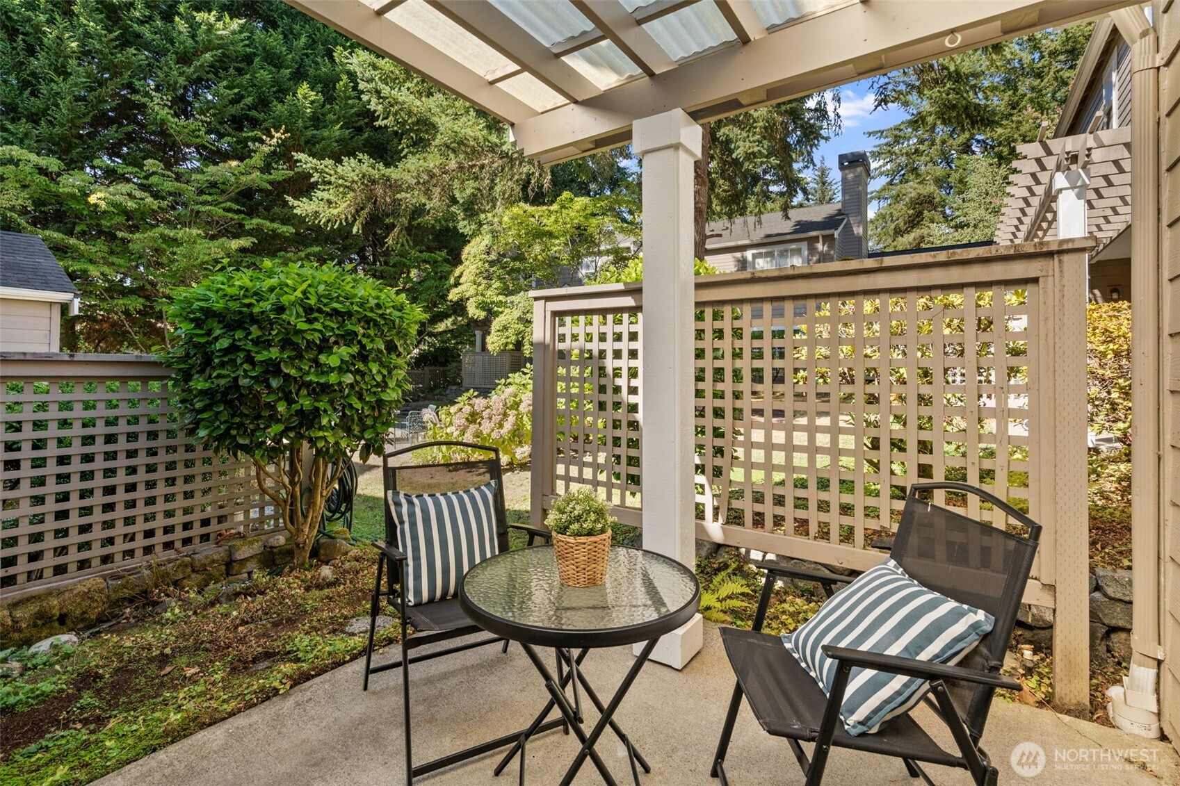 property viewer photo 18
