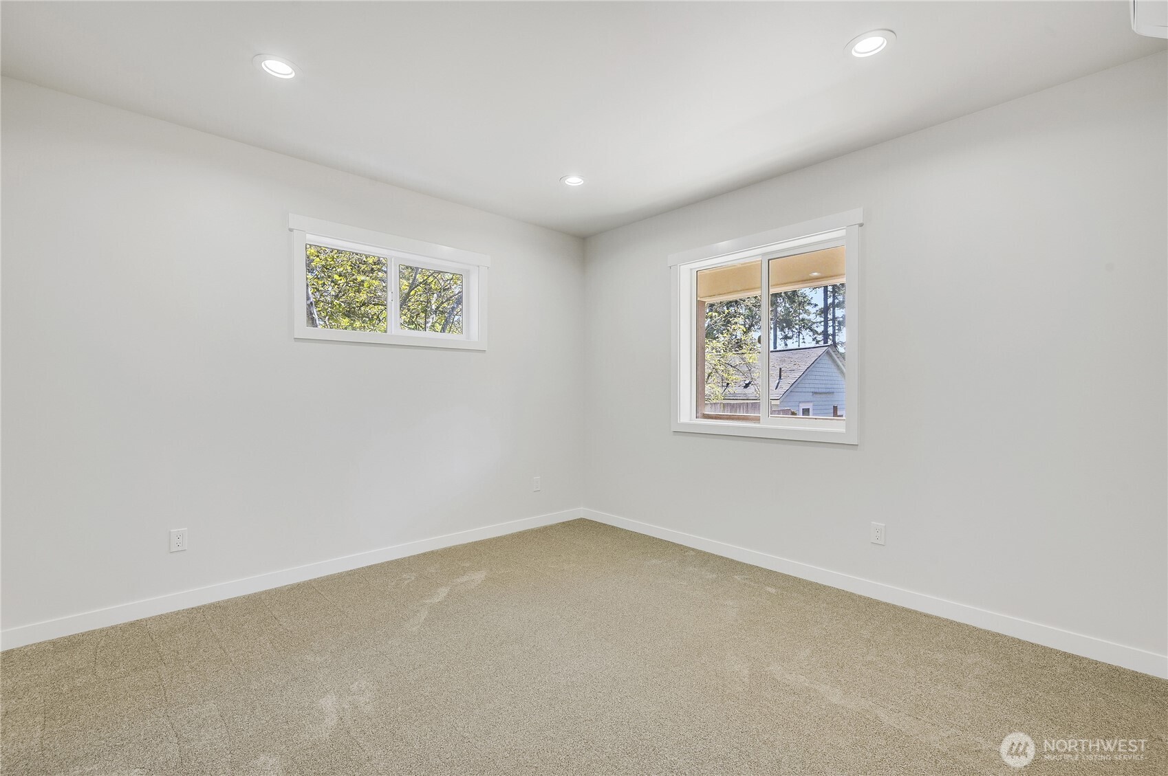 property viewer photo 19