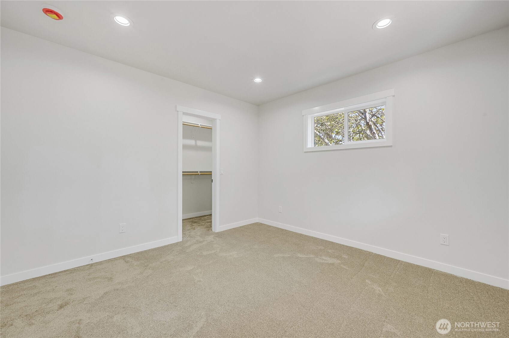 property viewer photo 20