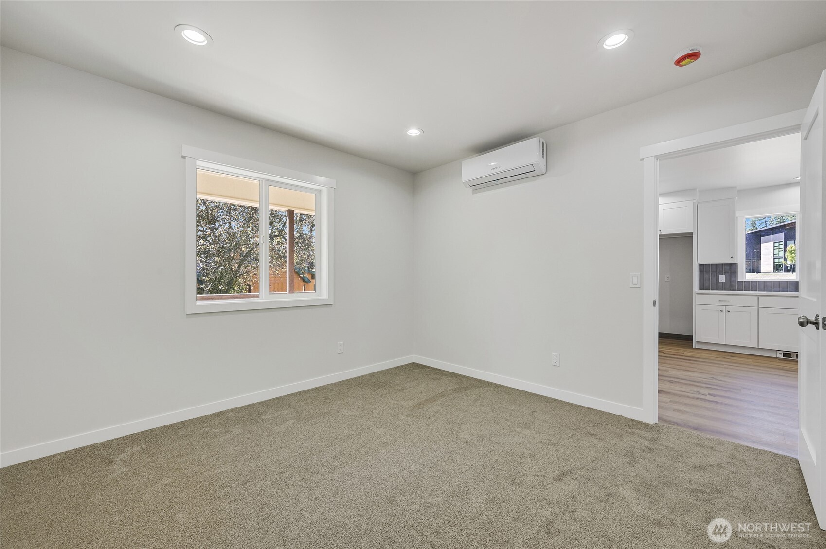 property viewer photo 22