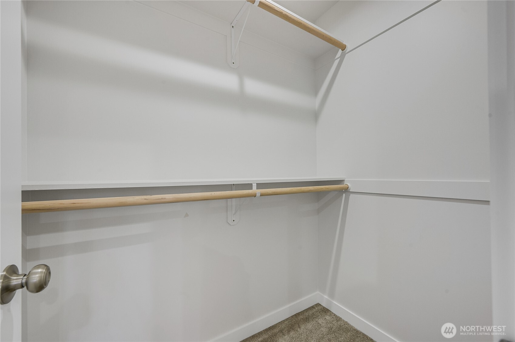 property viewer photo 23