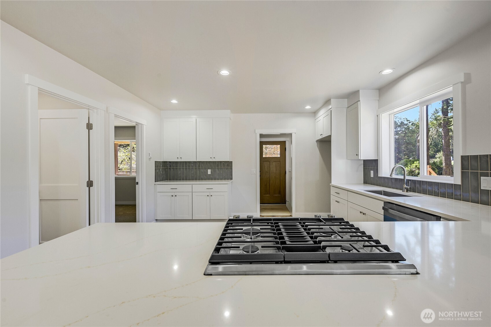 property viewer photo 4