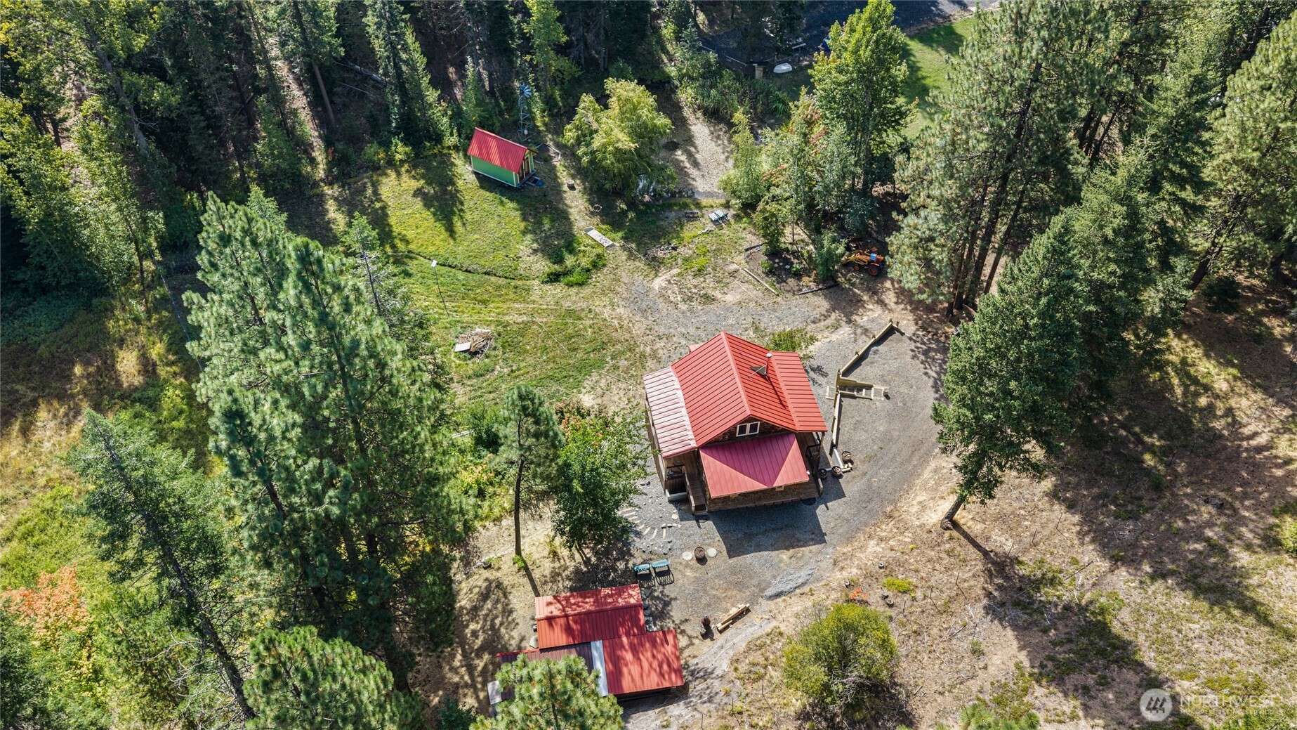 main property photo 39