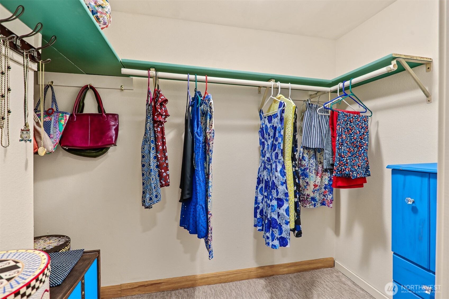 property viewer photo 16