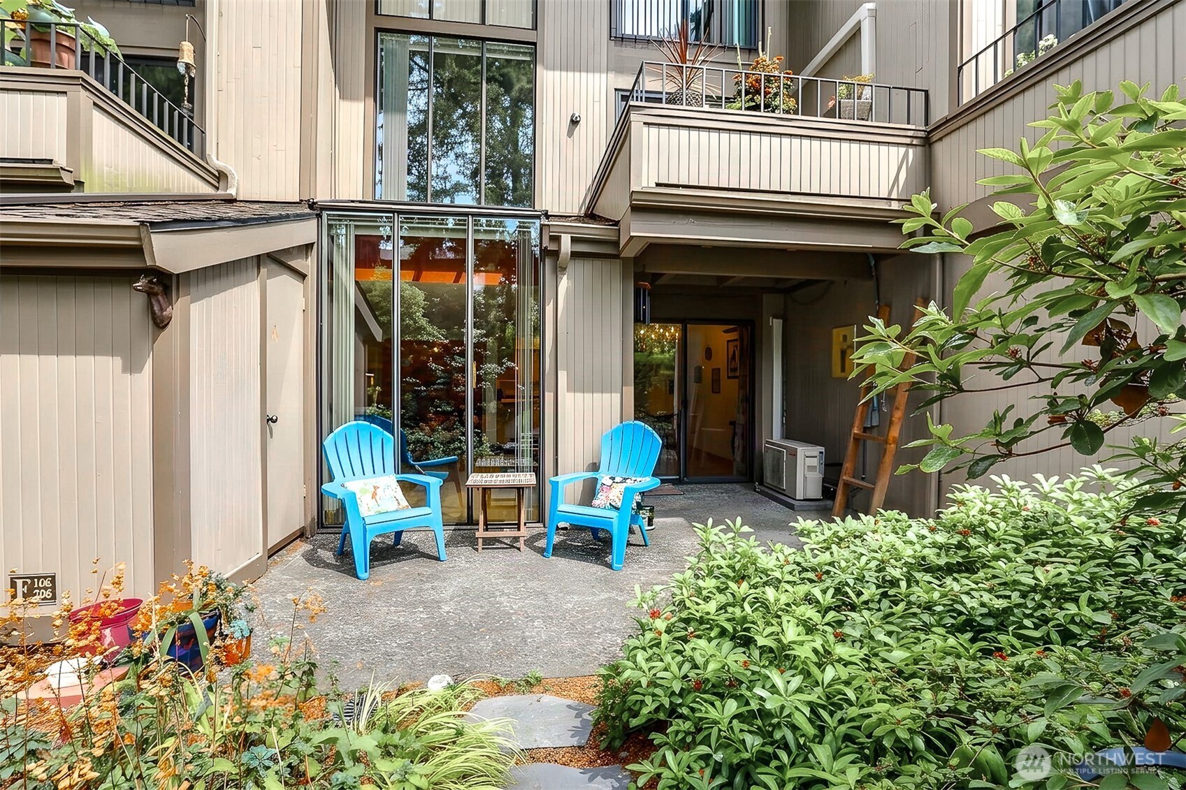 property viewer photo 25