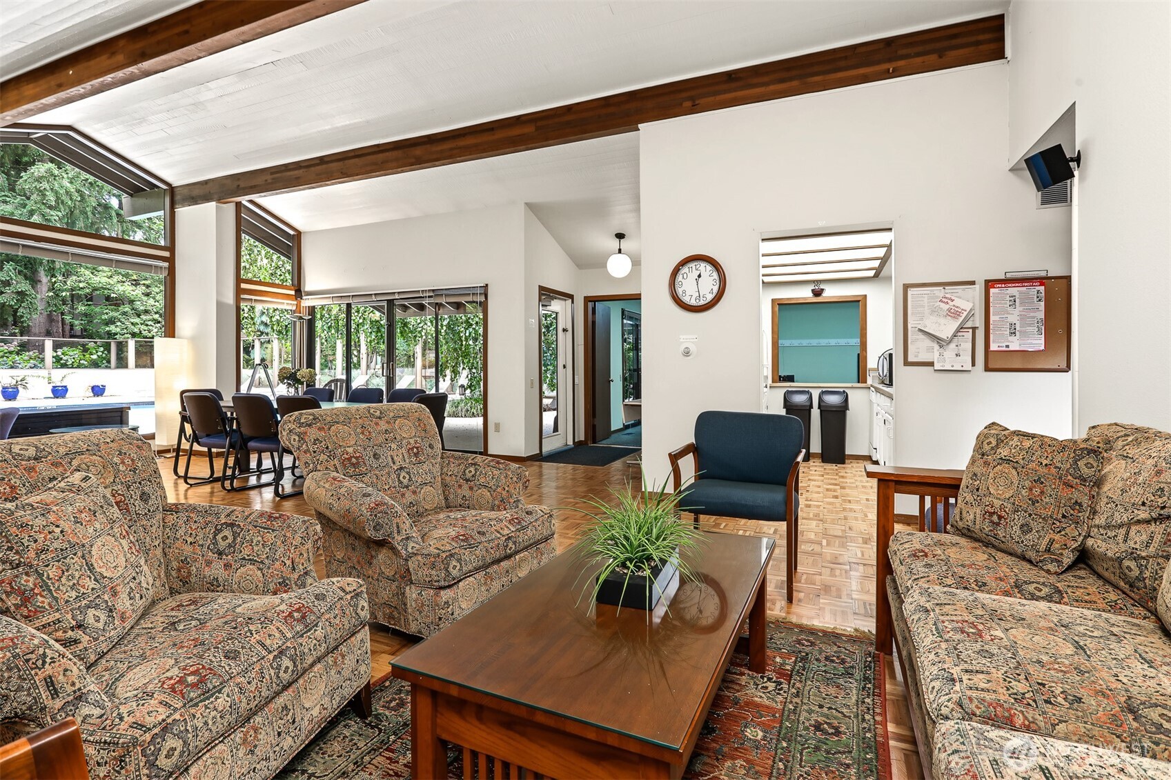 property viewer photo 30
