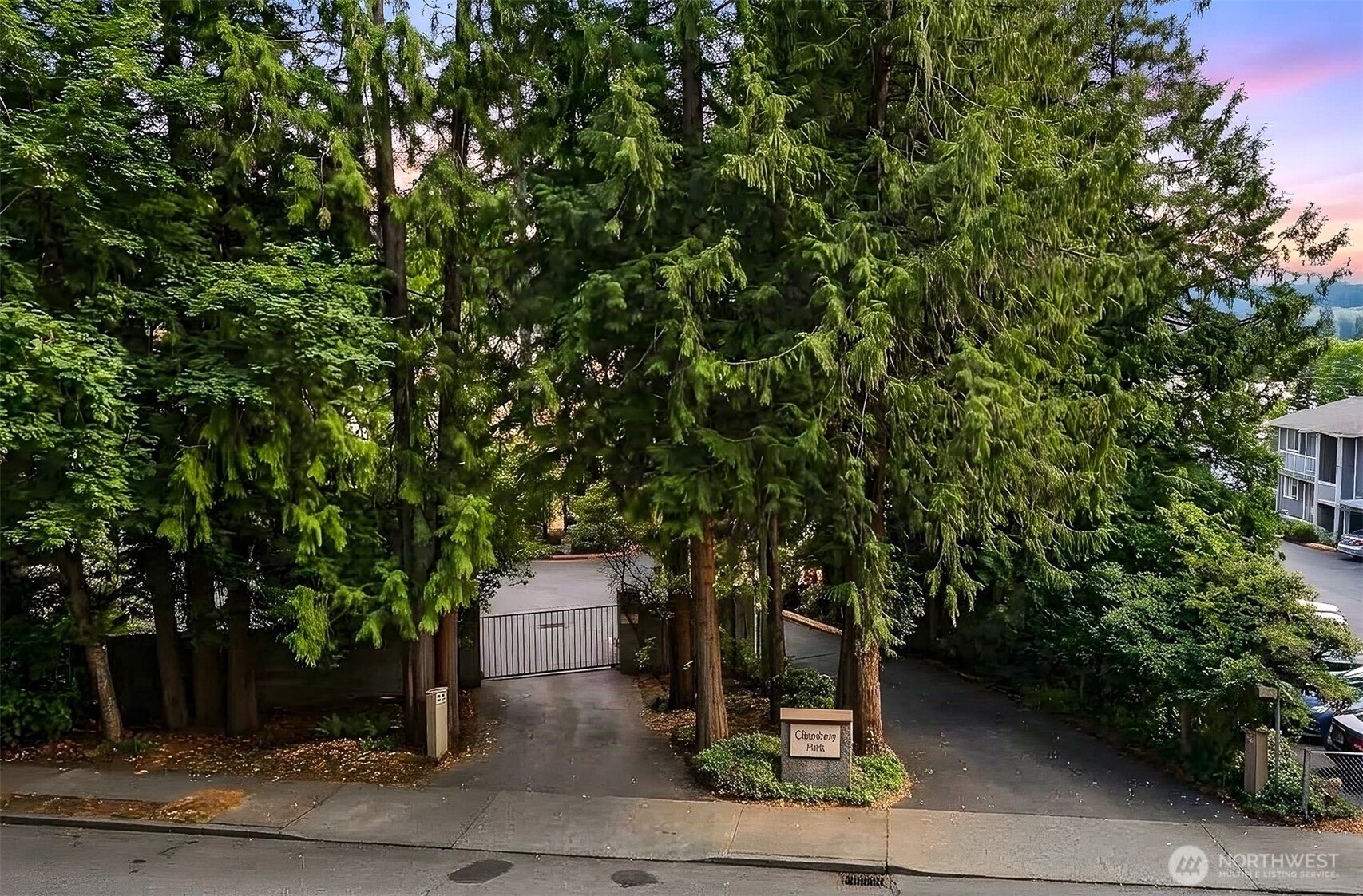 property viewer photo 38