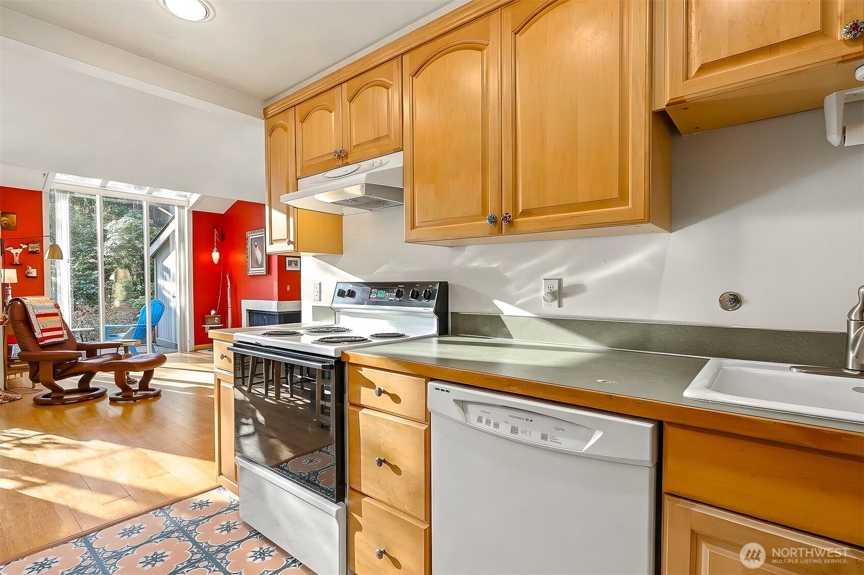property viewer photo 9