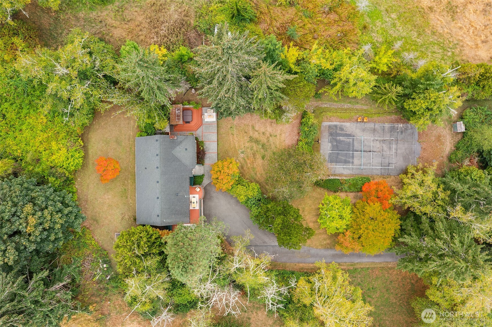 main property photo 8