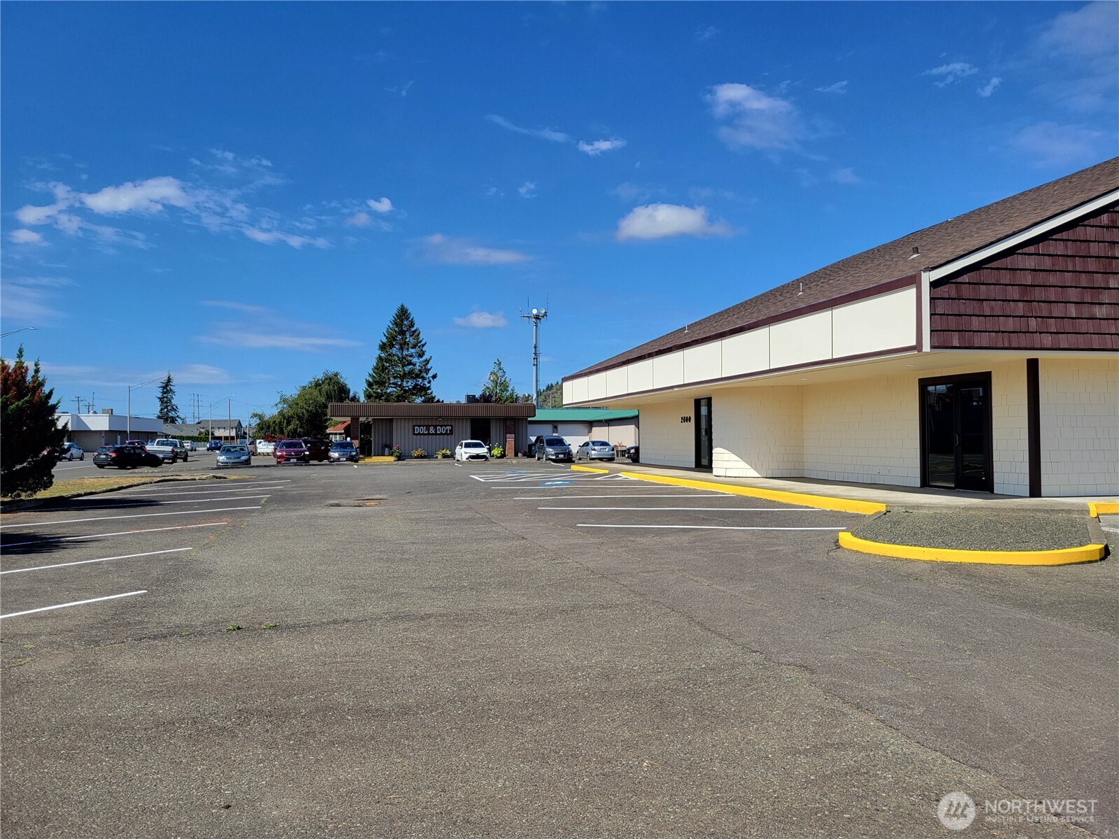 main property photo 4