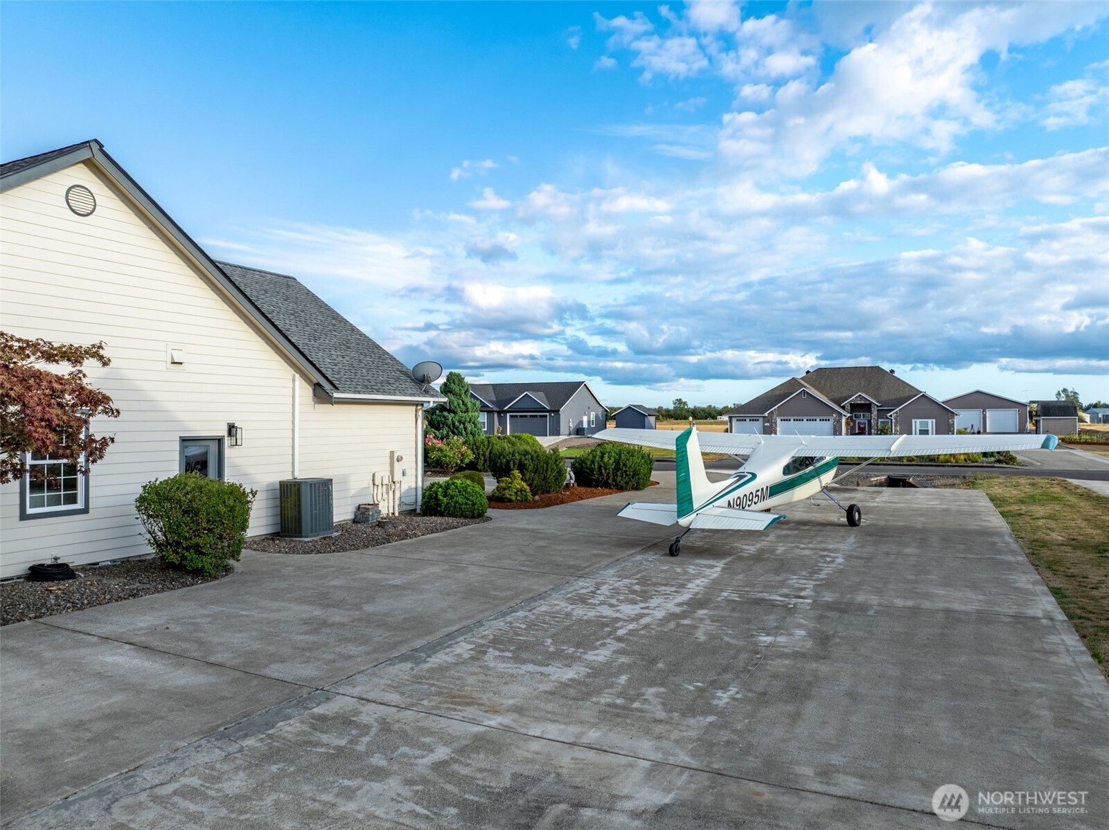 main property photo 32