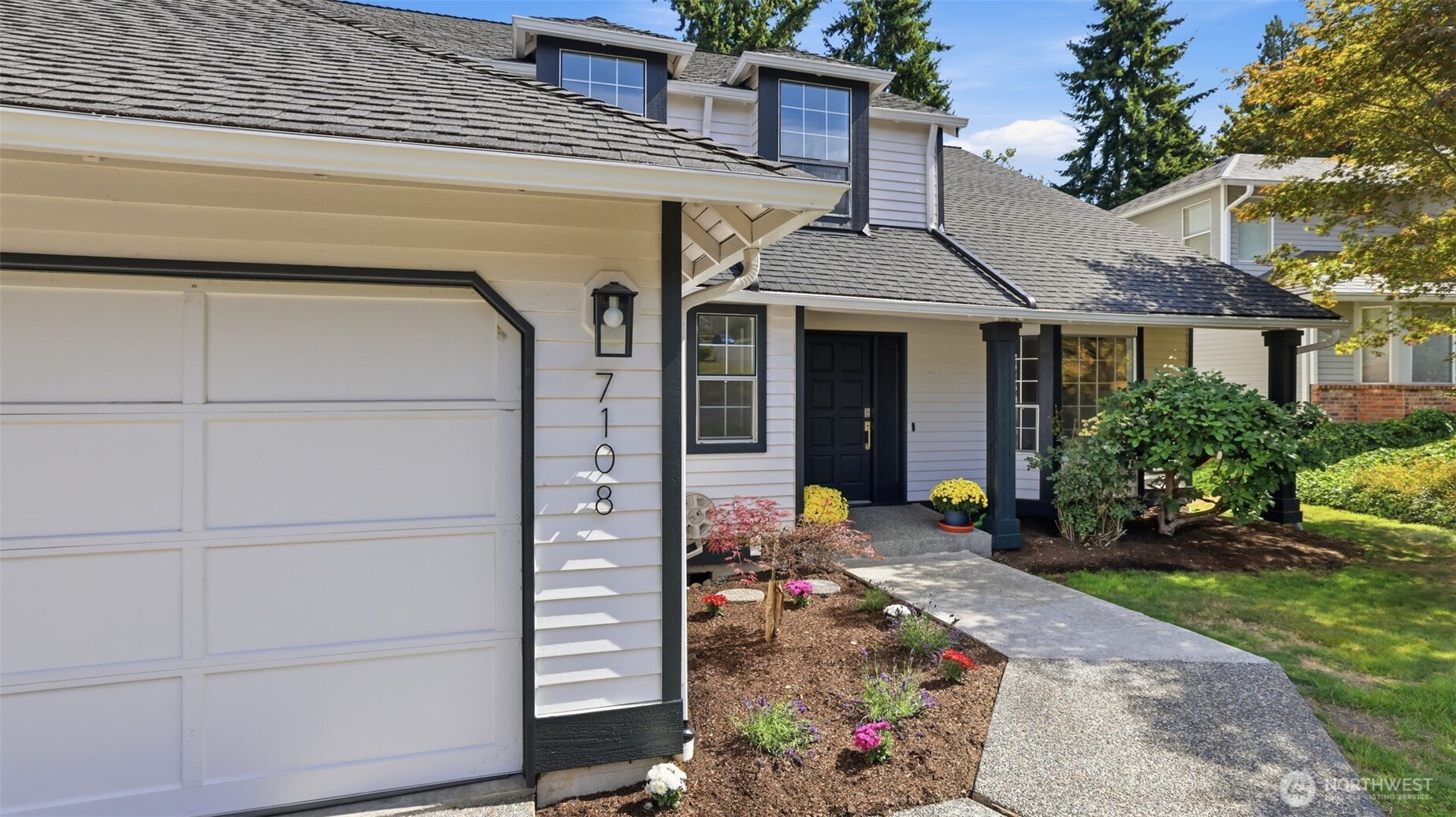 property viewer photo 1
