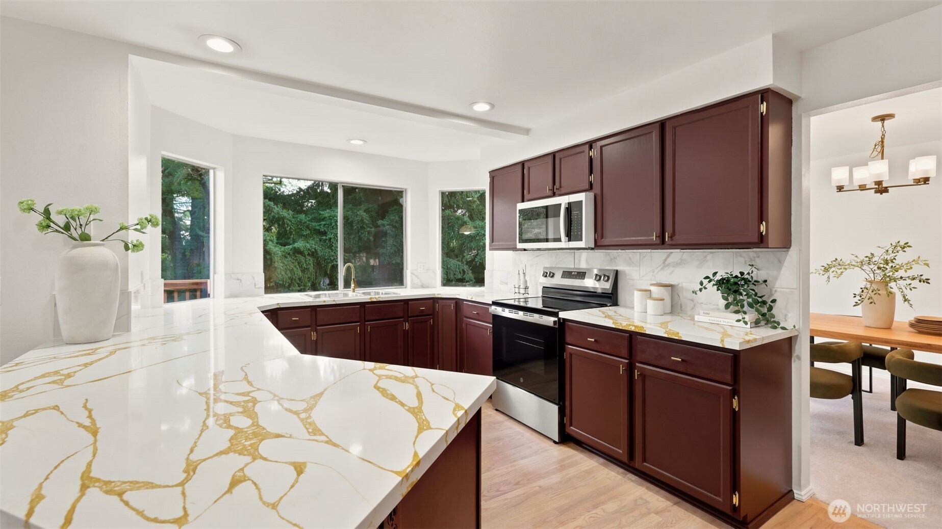 property viewer photo 15