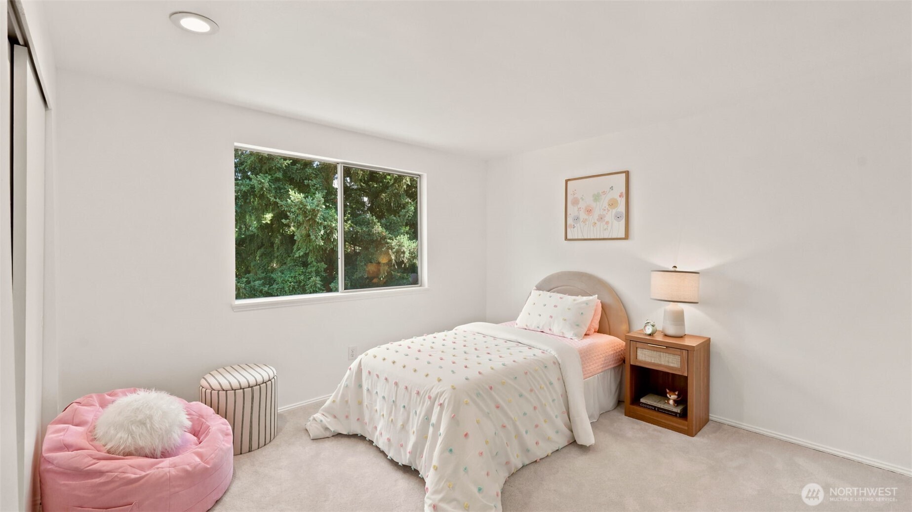 property viewer photo 24