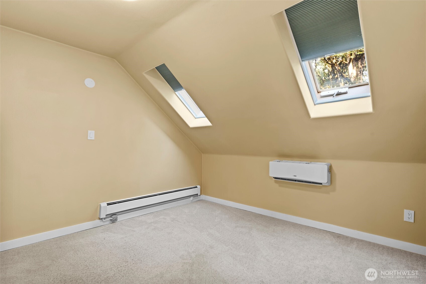 property viewer photo 24