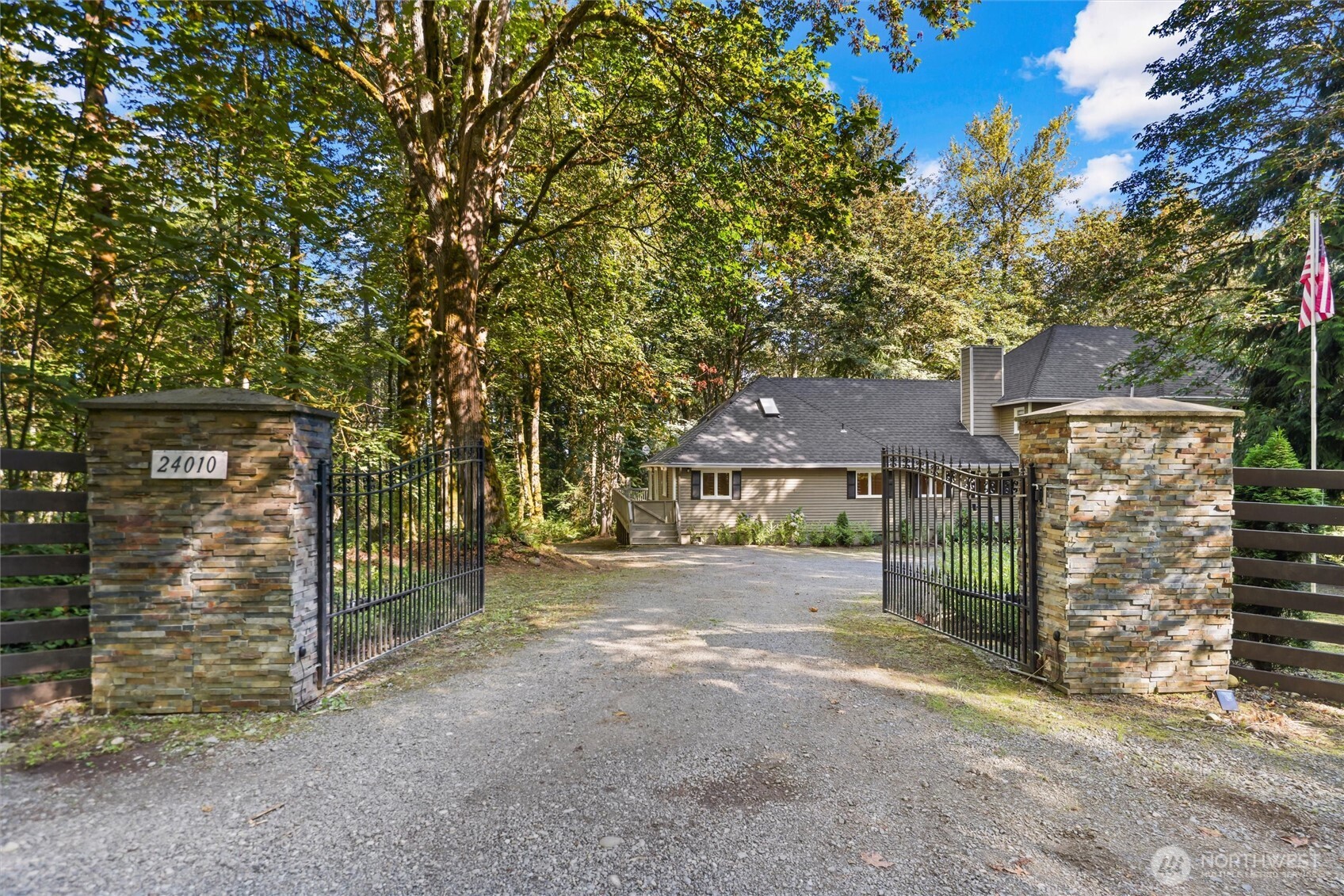 property viewer photo 31