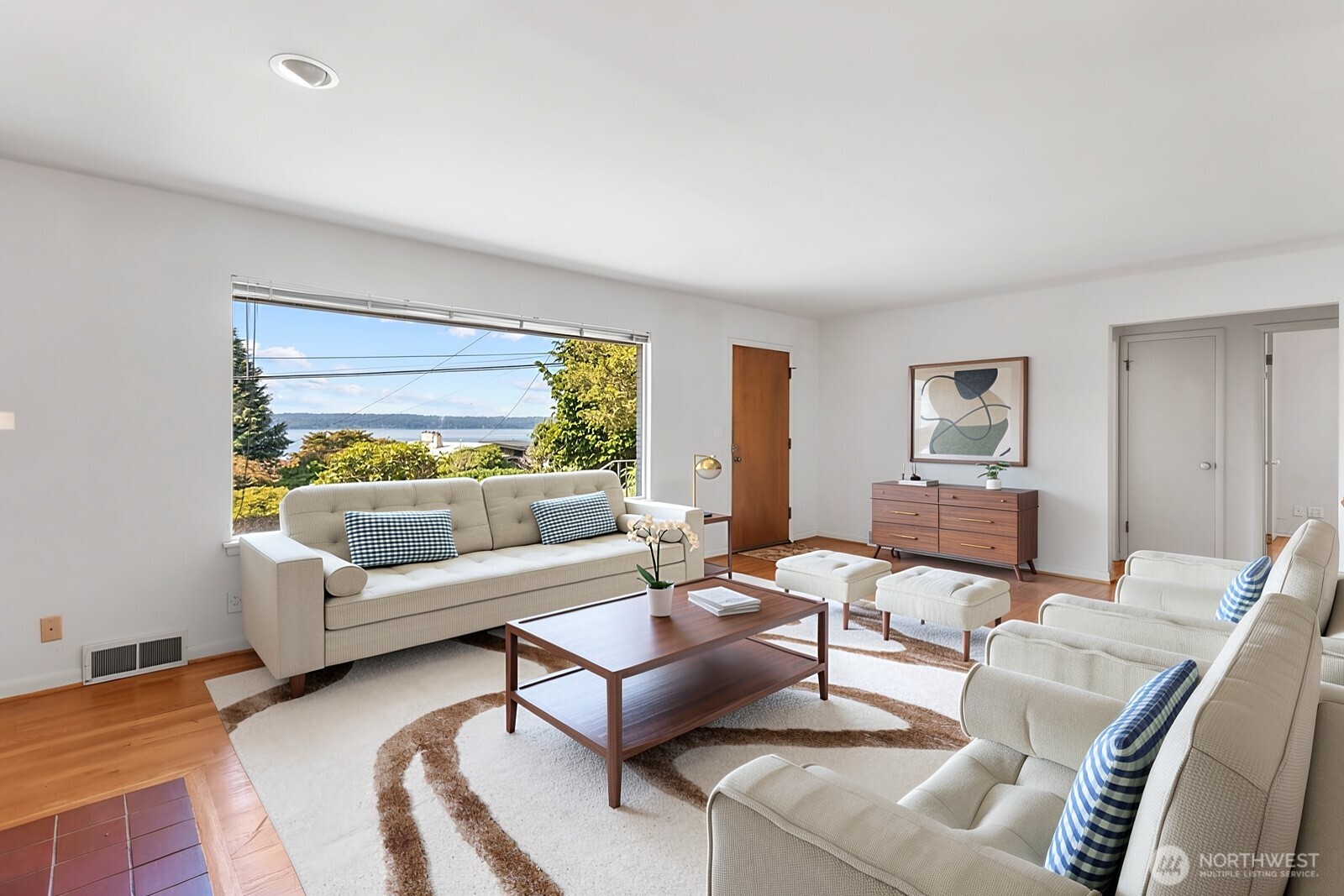 property viewer photo 2