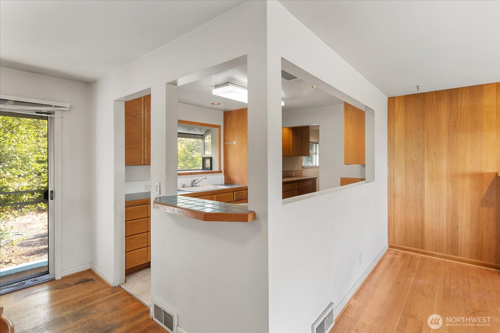 property viewer photo 20