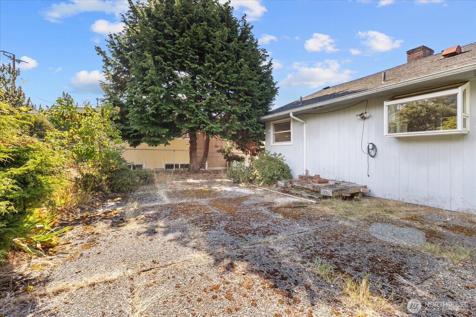 property viewer photo 31