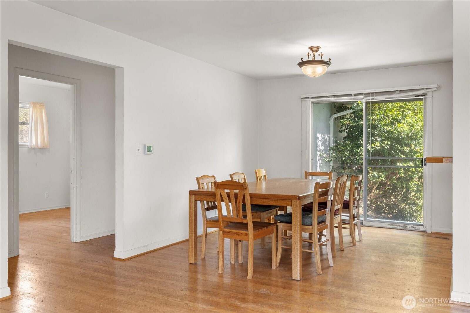 property viewer photo 7