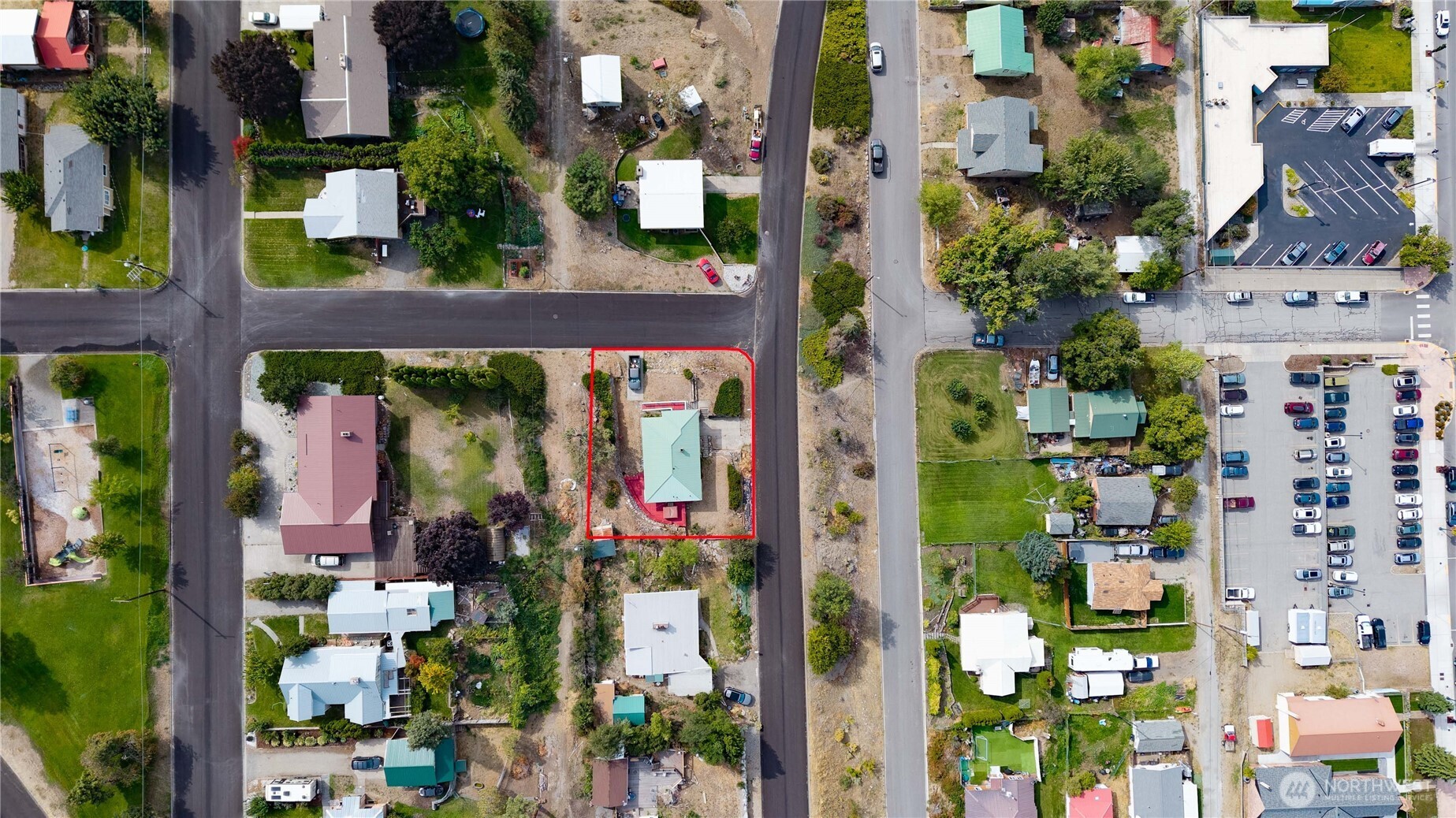 main property photo 23