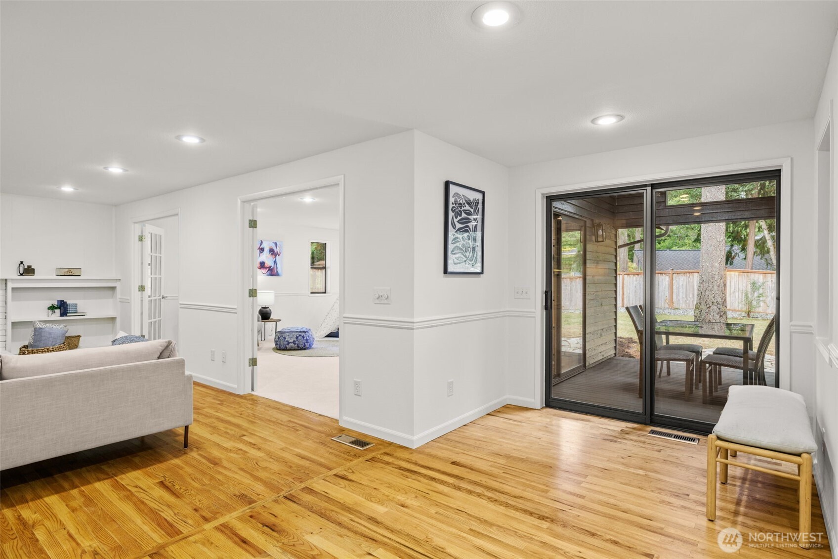 property viewer photo 15