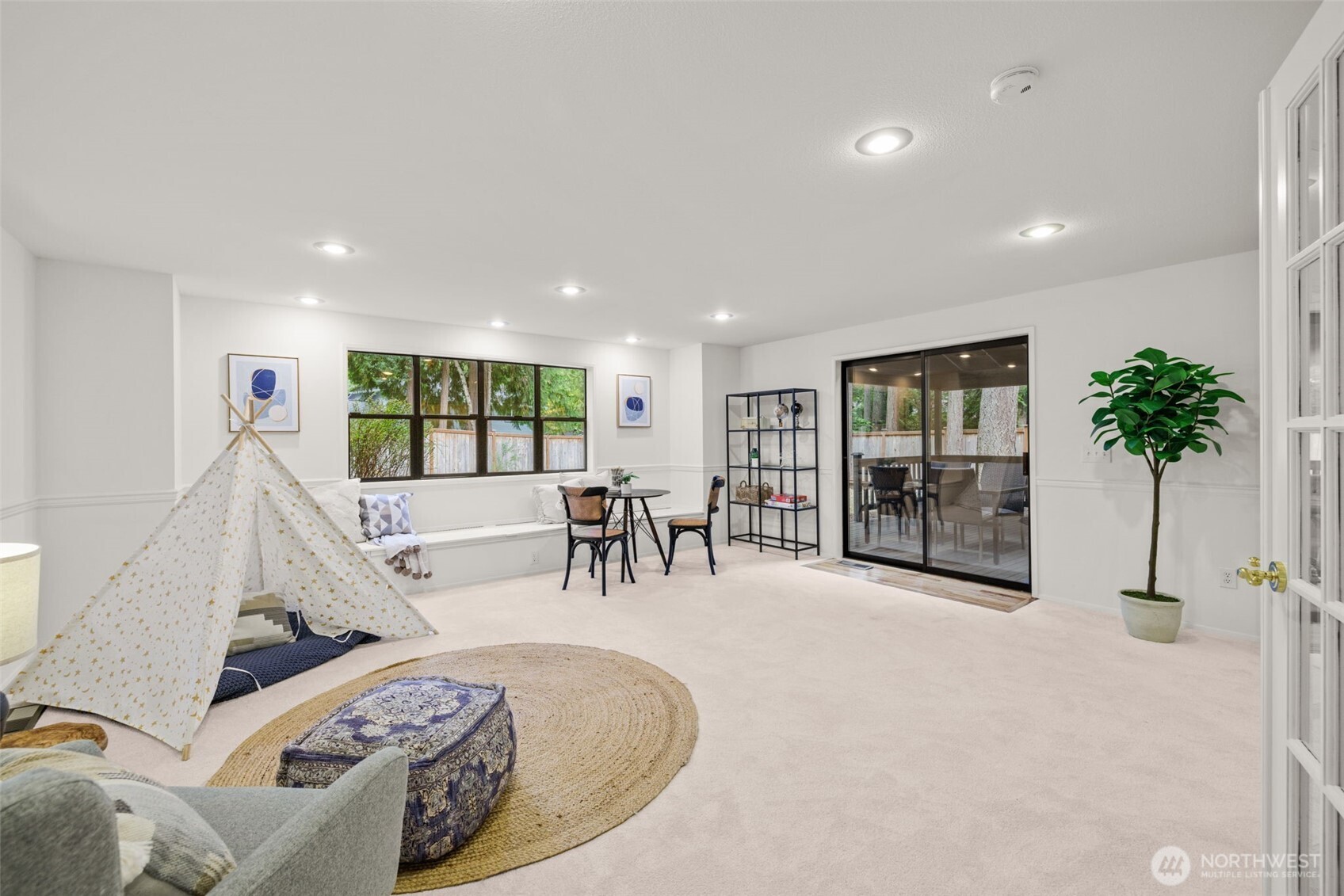 property viewer photo 20