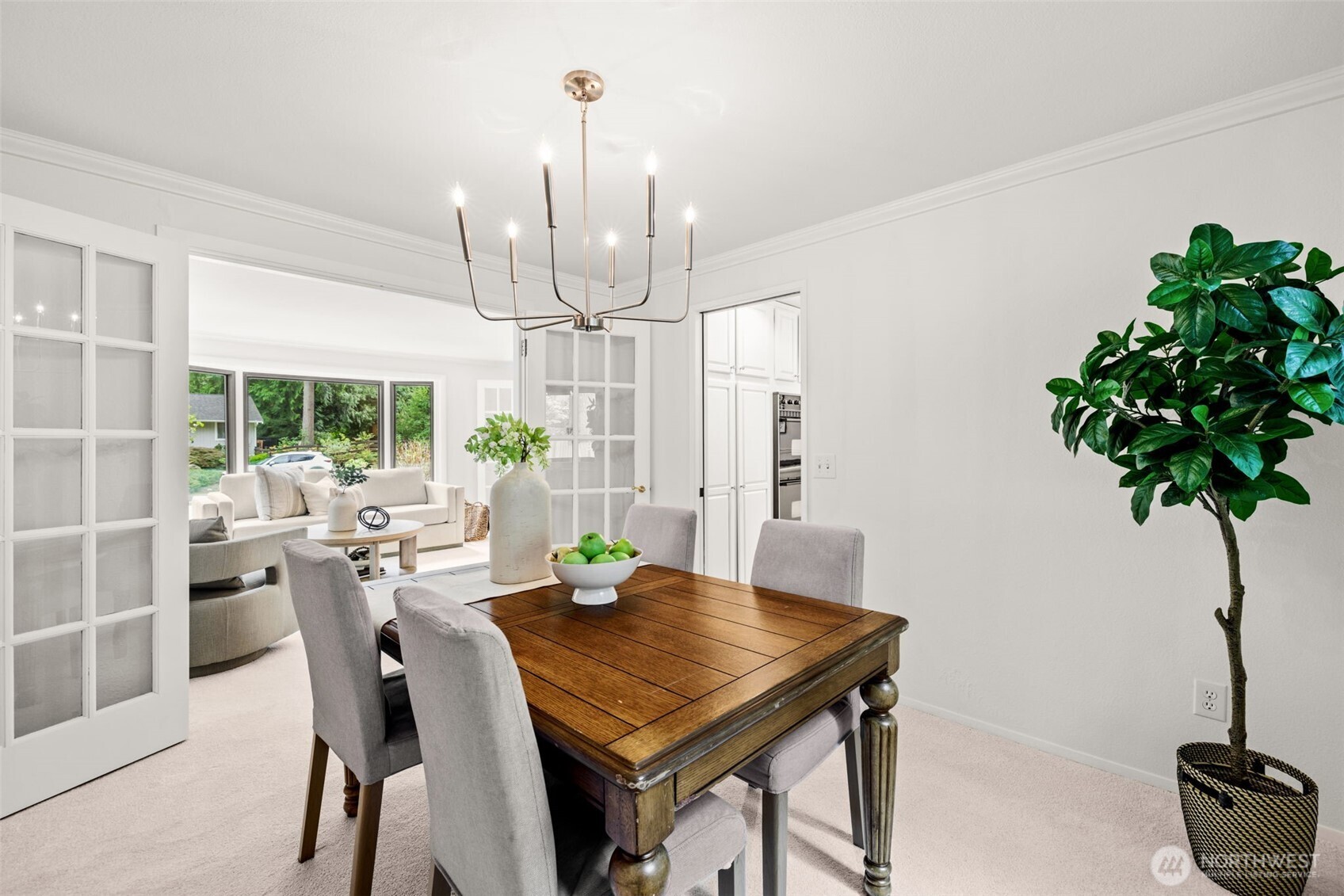 property viewer photo 7