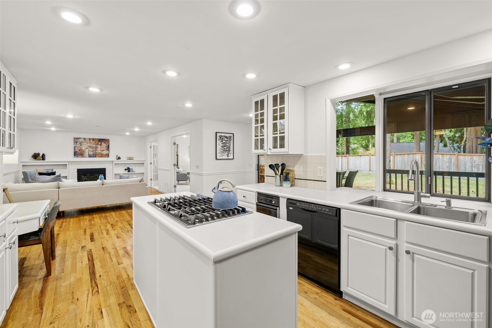 property viewer photo 8