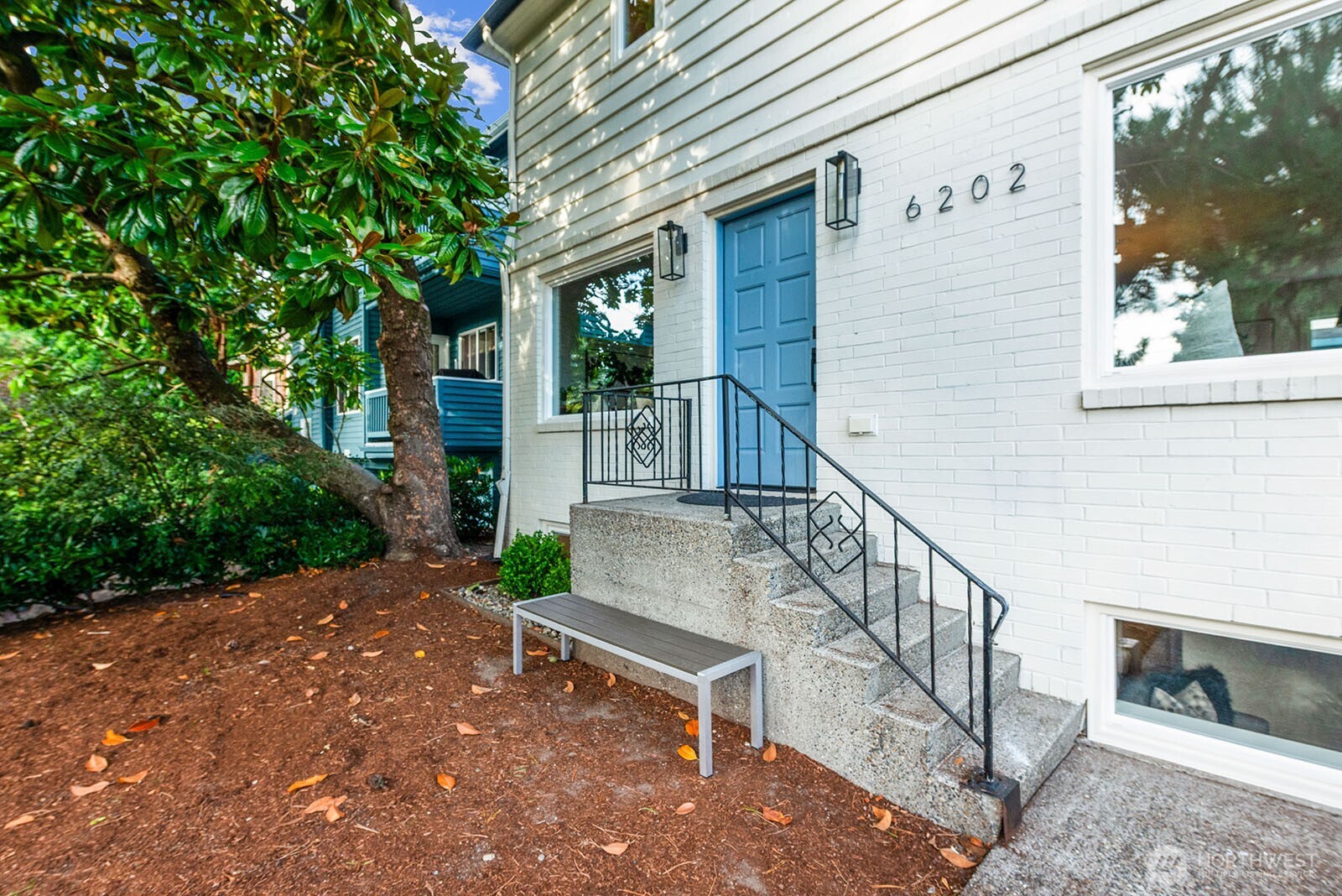 property viewer photo 1
