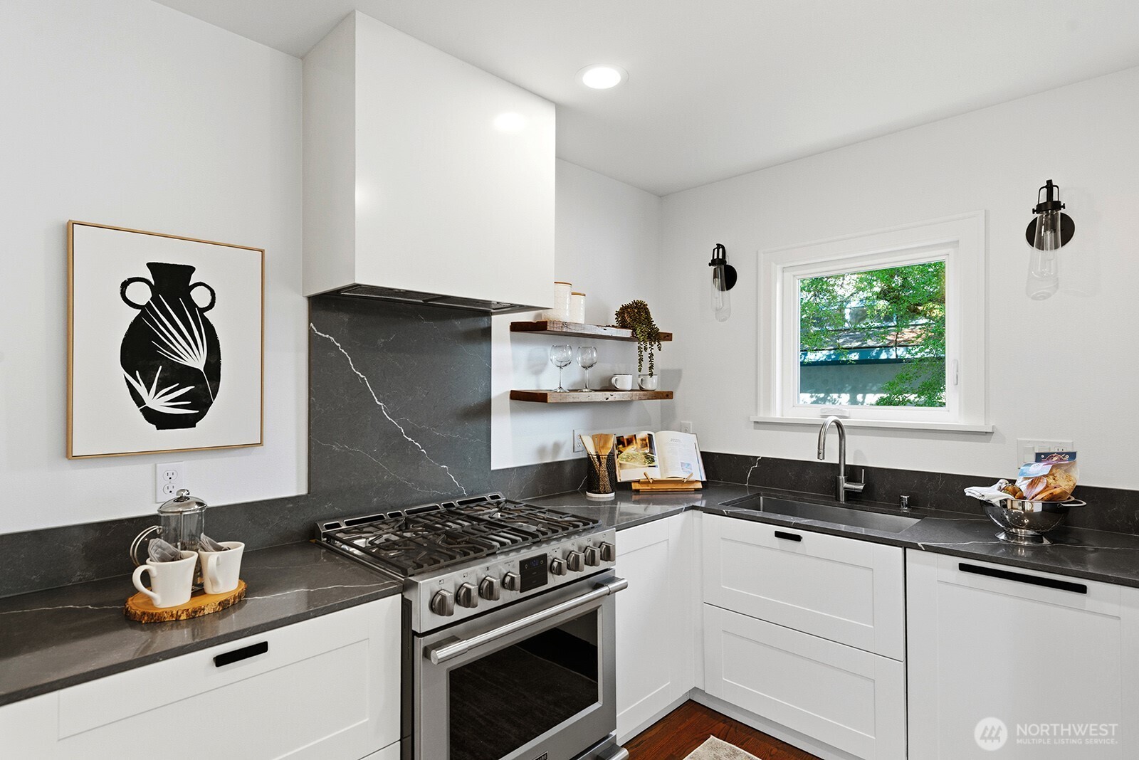 property viewer photo 11