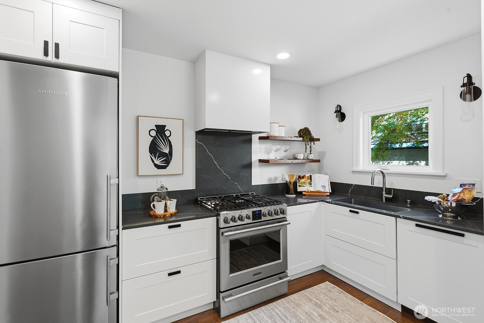 property viewer photo 12