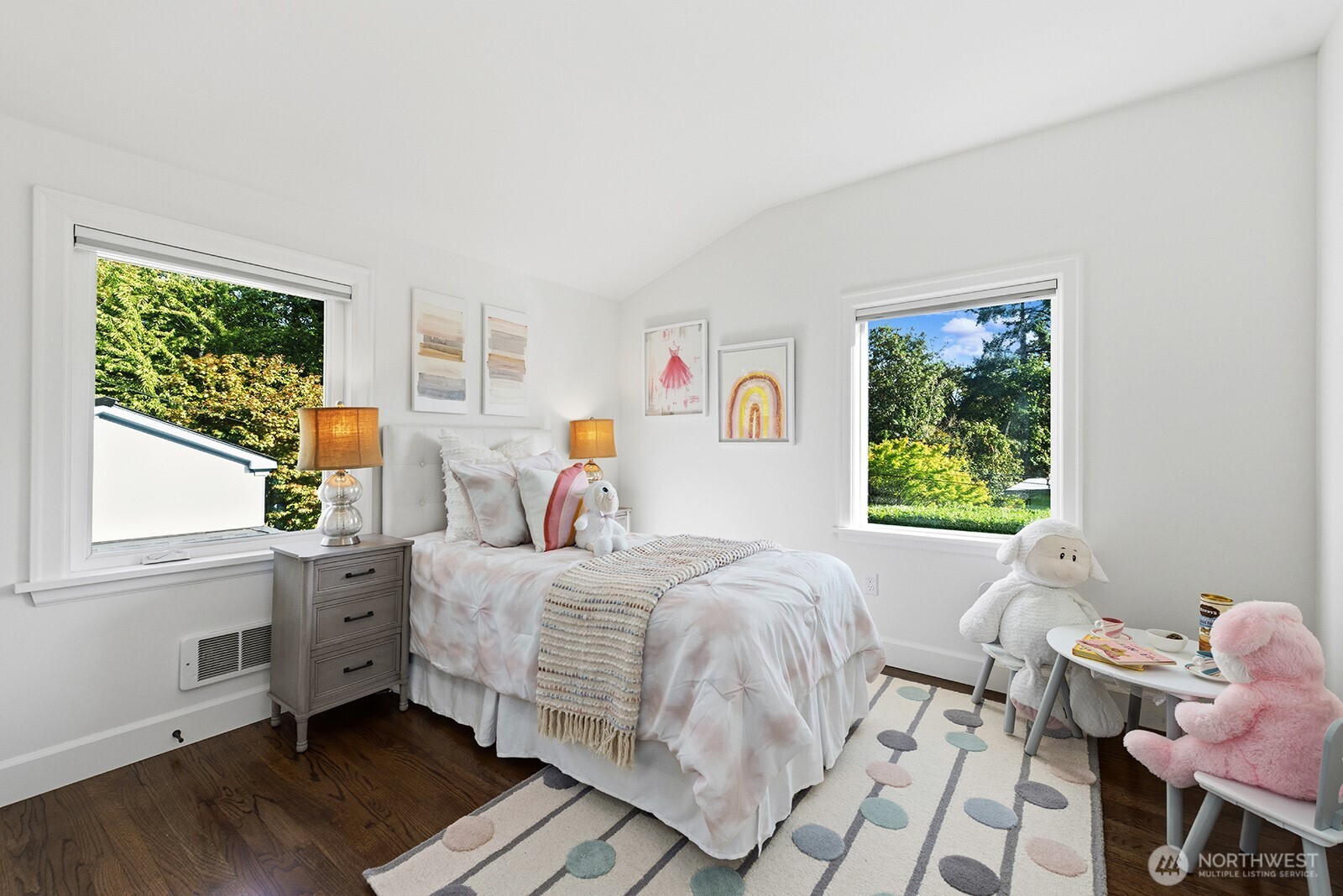 property viewer photo 20