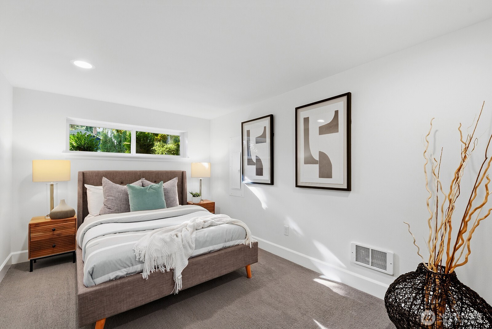 property viewer photo 27