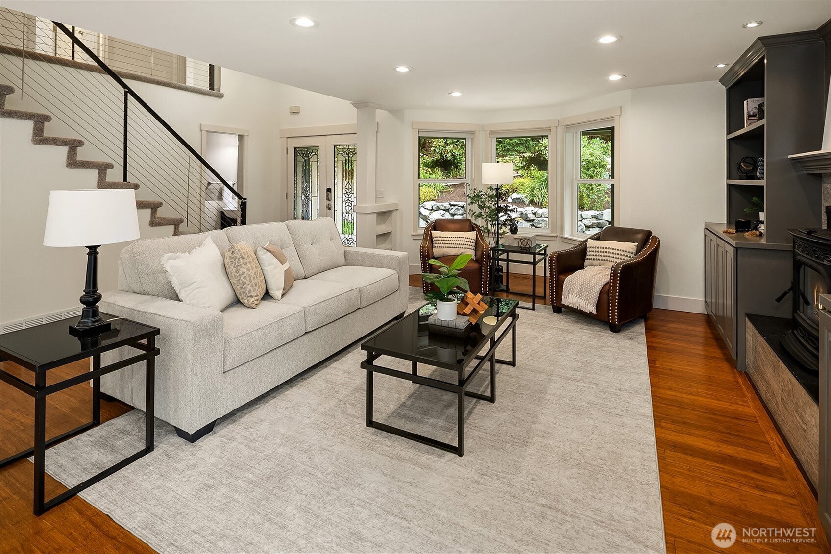 property viewer photo 3