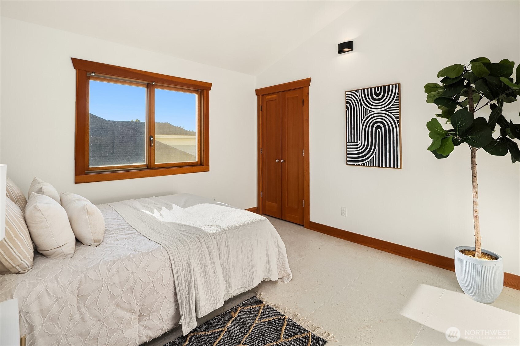 property viewer photo 19