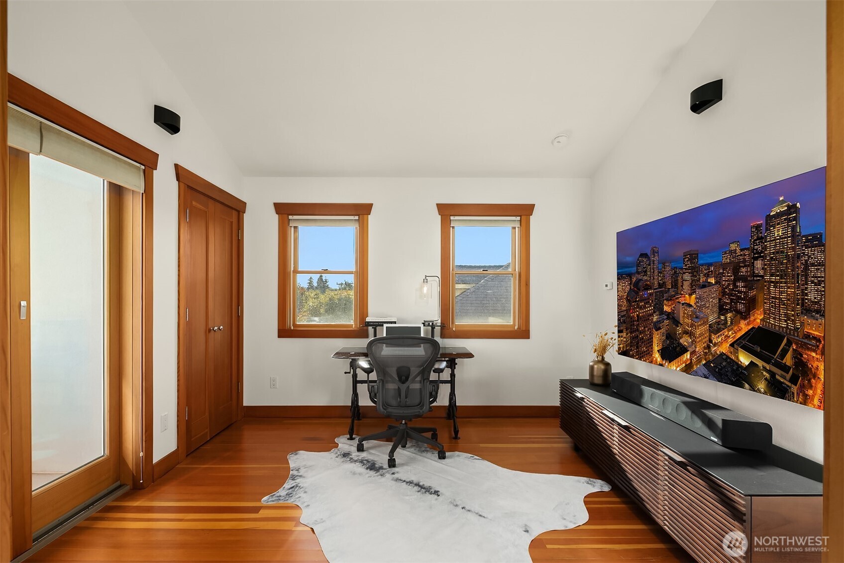 property viewer photo 21