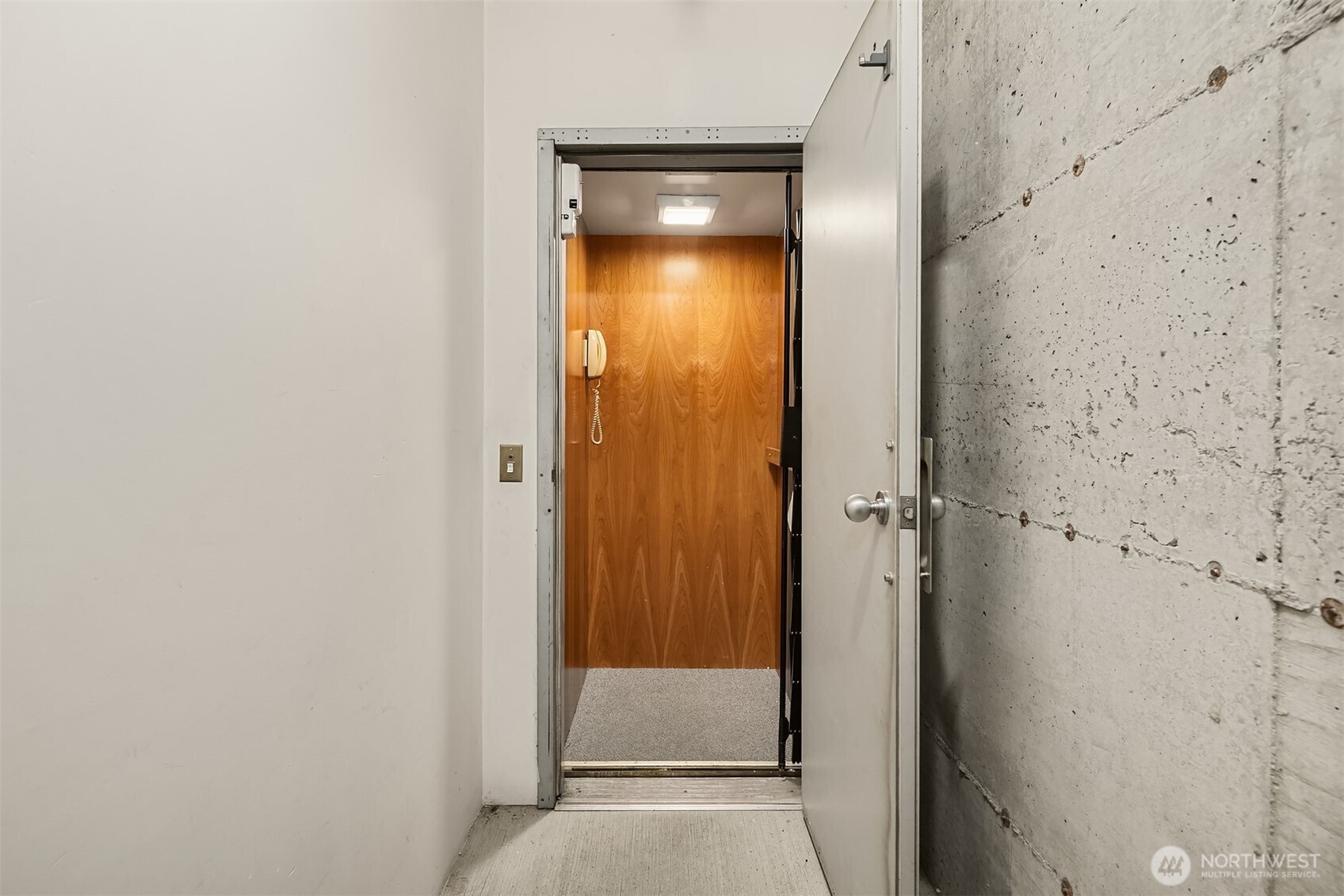property viewer photo 24