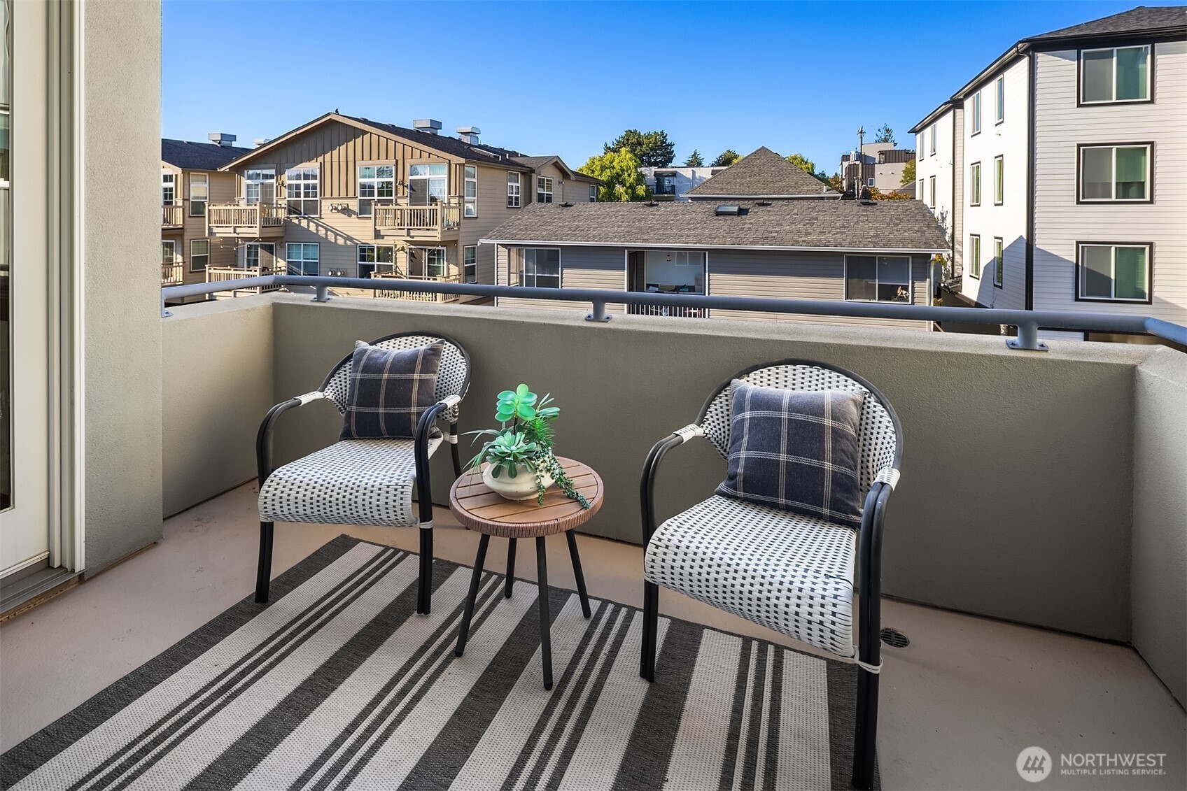 property viewer photo 27