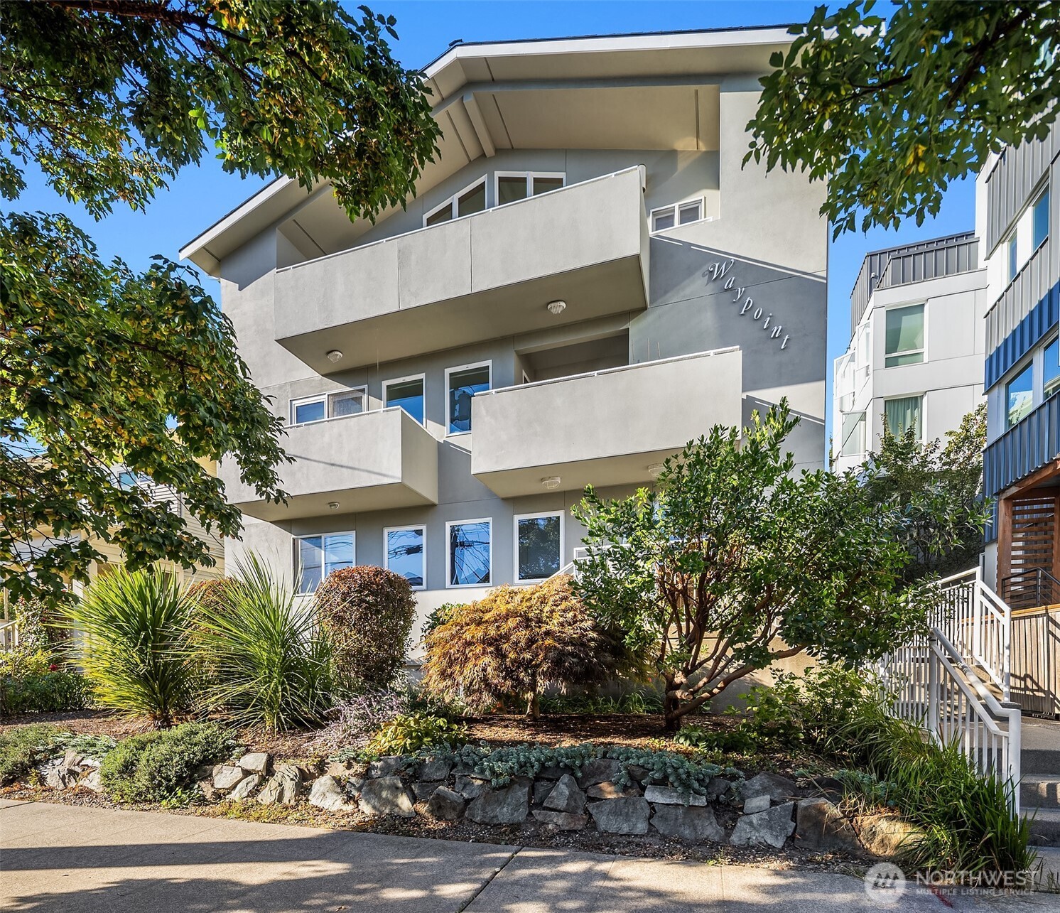 property viewer photo 31