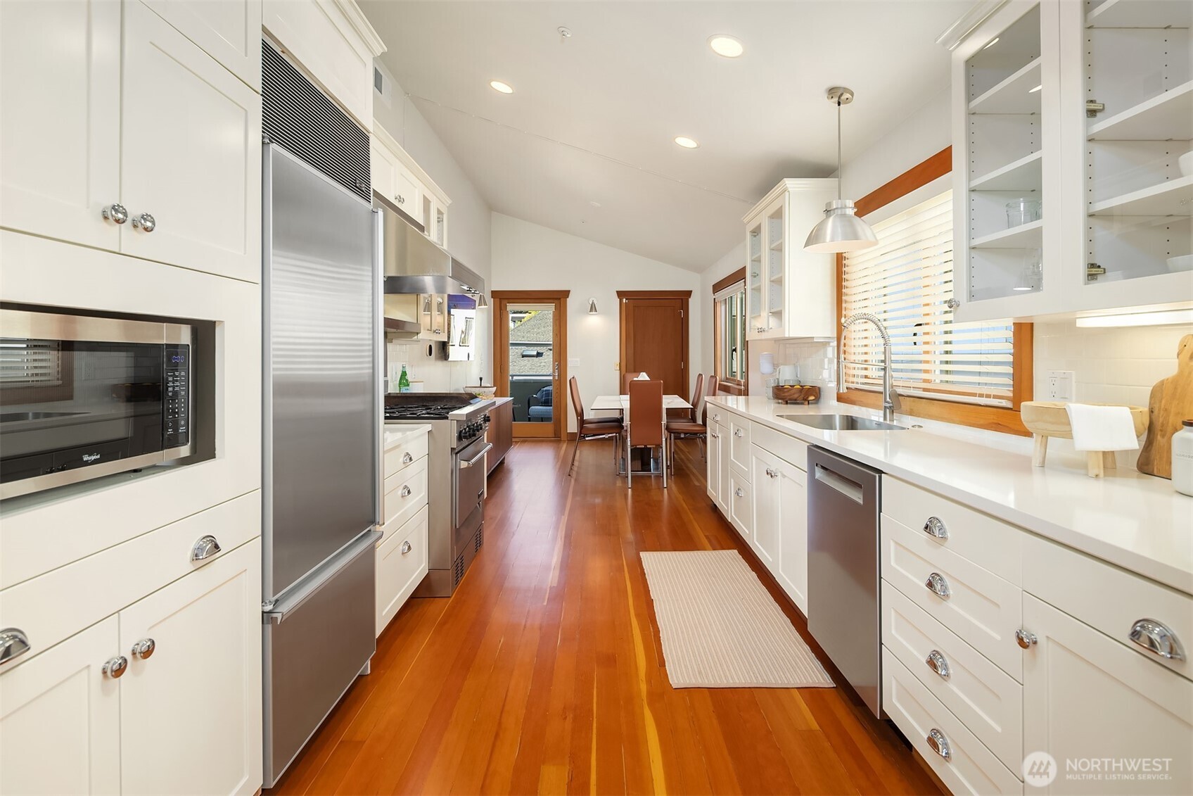 property viewer photo 8